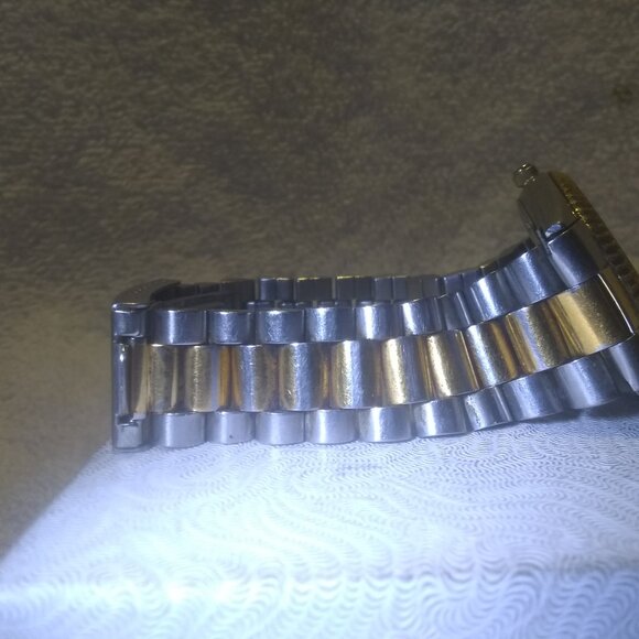 Citizen SQ Quartz Watch Men 6100-R00405 Day Date Bracelet Clear New Bat Great ! - Picture 10 of 14